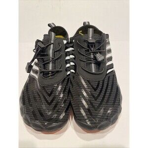 Grounded Unisex Water Shoes W11.5 M10